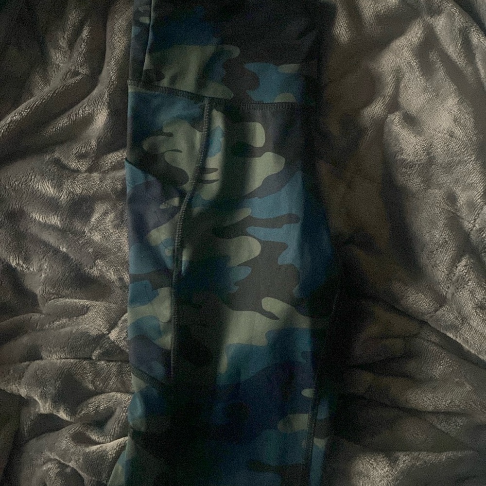 These are the new balance blue and green camo leggings